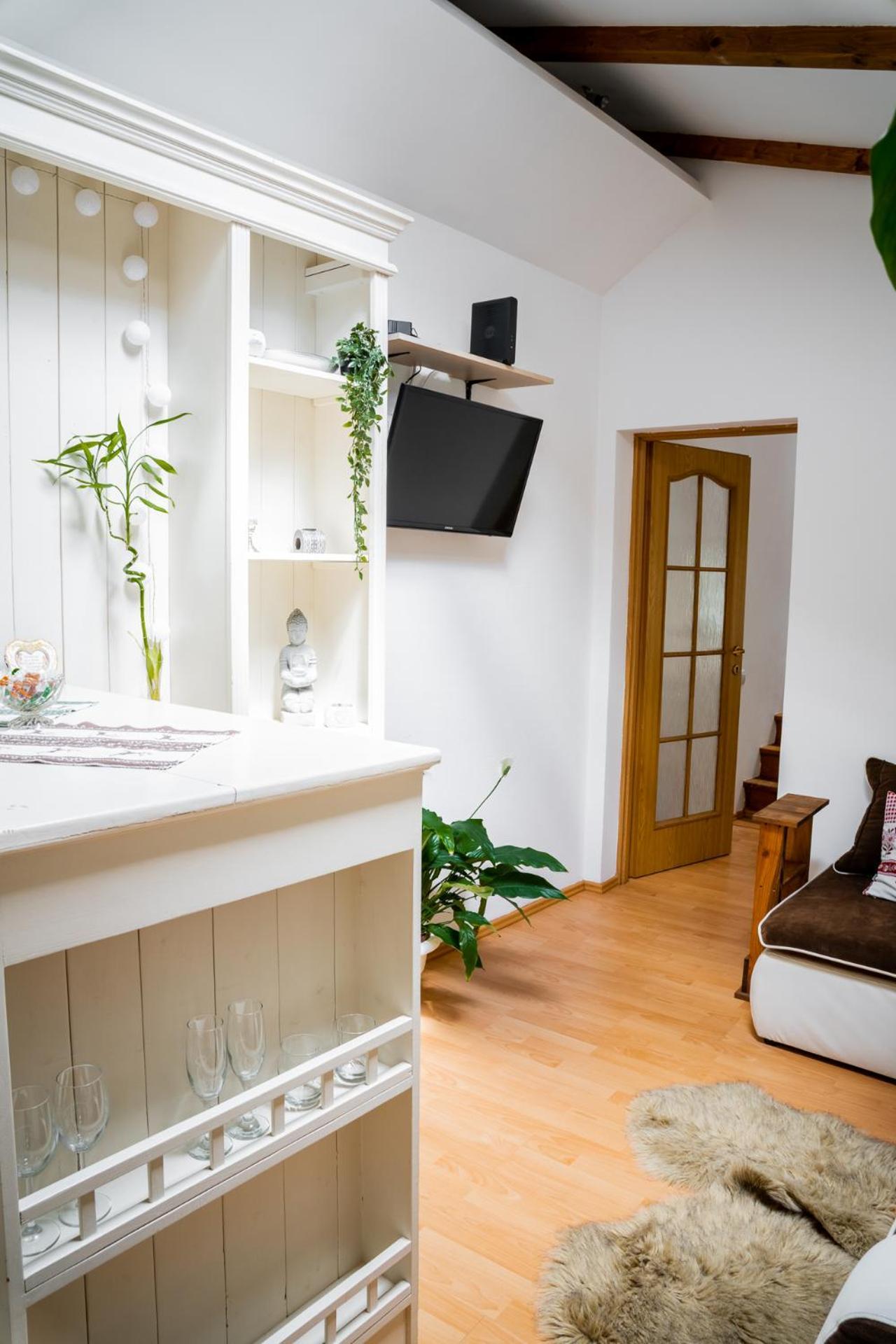 Anna'S Guesthouse Cluj-Napoca Eksteriør bilde